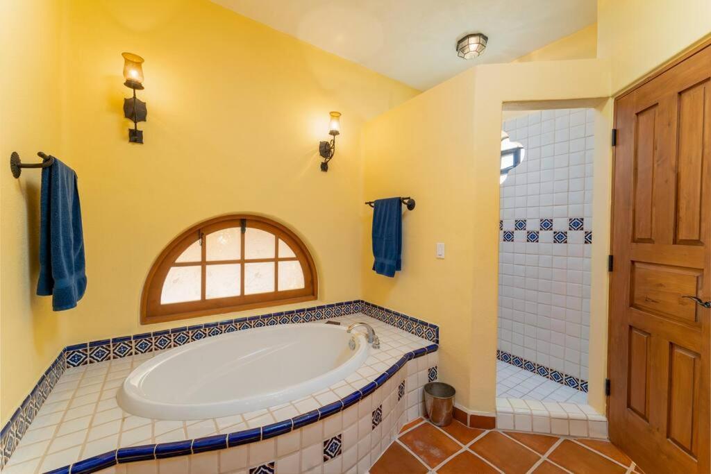 Villa Casa Amarilla By Casago à Loreto  Extérieur photo